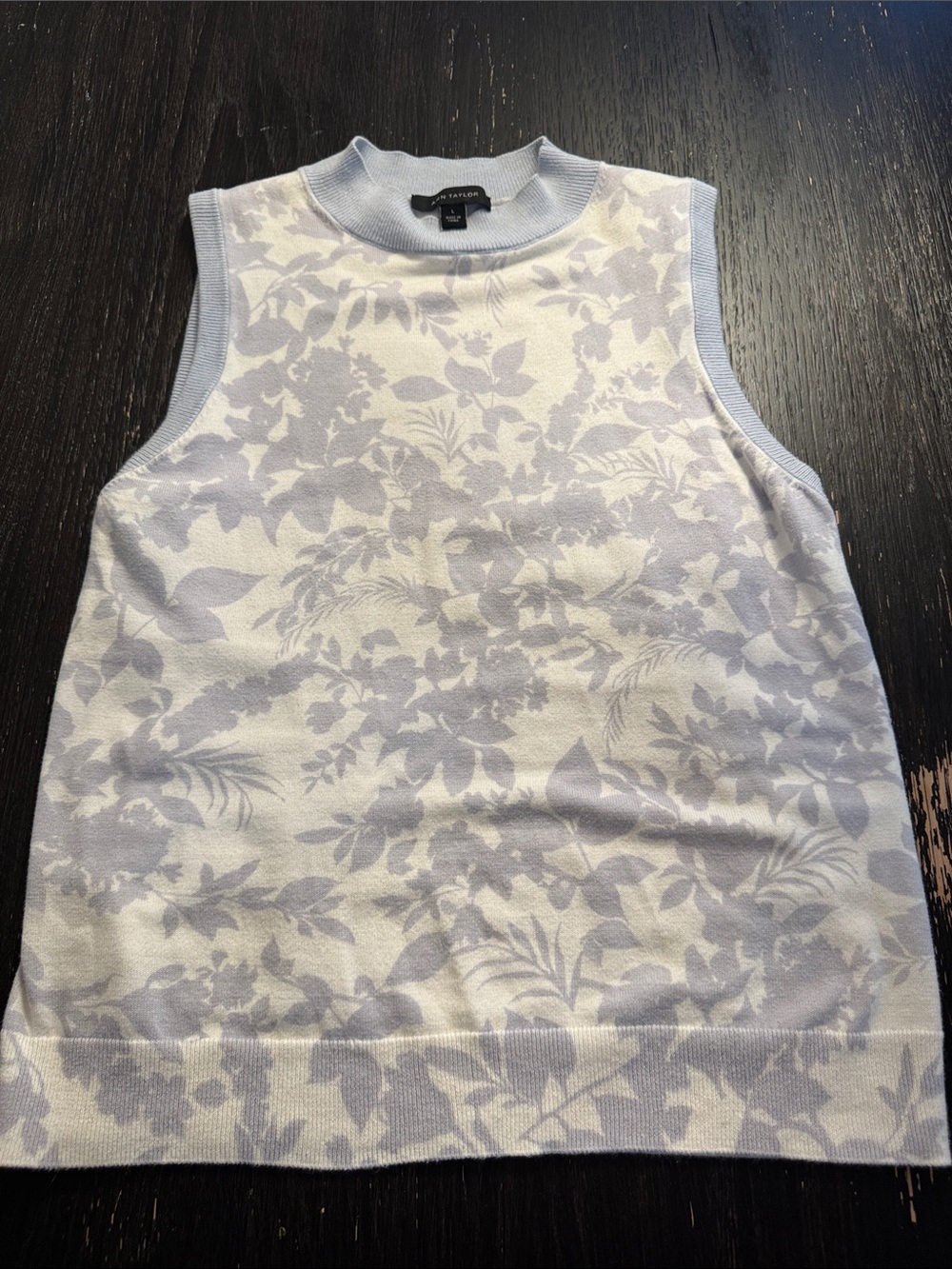Ann Taylor Light Lavender and White Floral Sleeveless Knit Shell Sweater